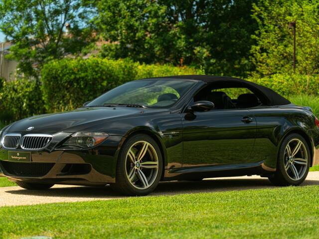 Image 1/50 of BMW M6 (2007)