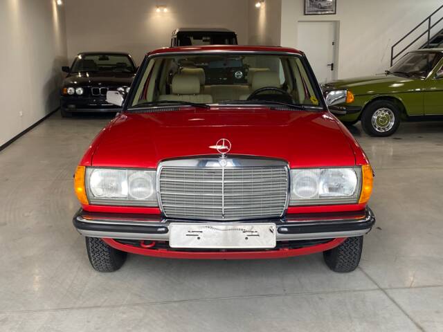 Mercedes-Benz 300 D