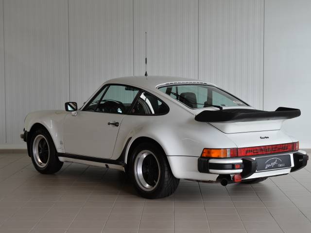 Porsche 911 Turbo 3.3