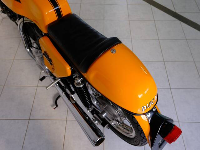 Ducati 750 Sport