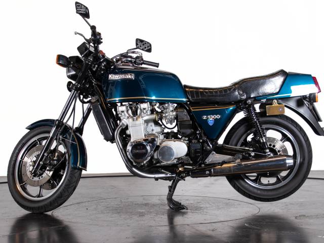 Afbeelding 1/13 van Kawasaki DUMMY (1979)
