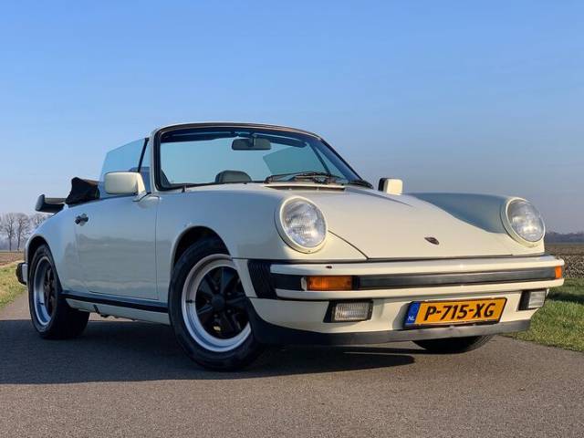 Porsche 911 Carrera 3.2