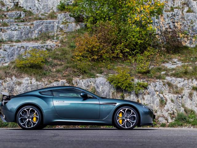 Aston Martin V12 Zagato
