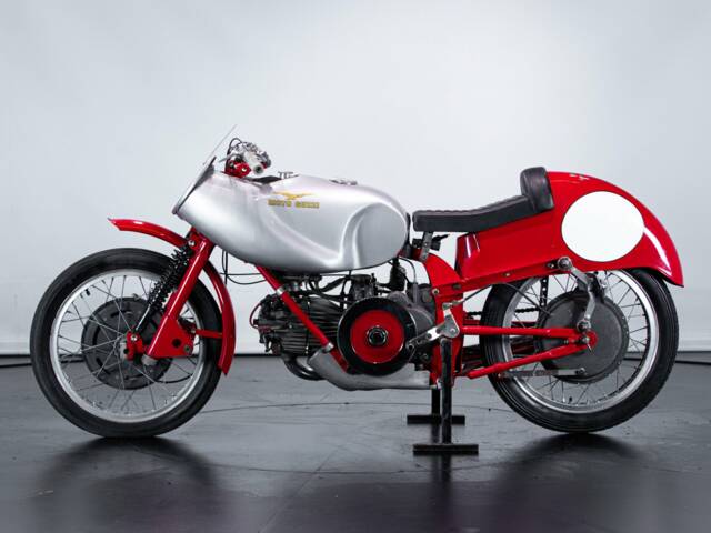 Bild 1/50 von Moto Guzzi DUMMY (1948)