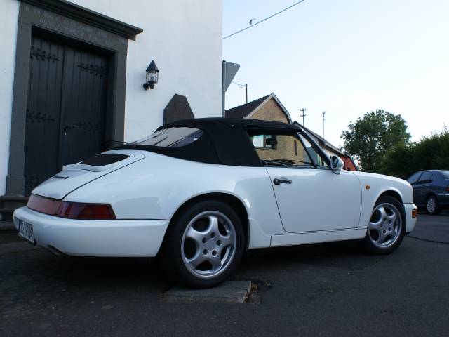 Porsche 911 Carrera 4