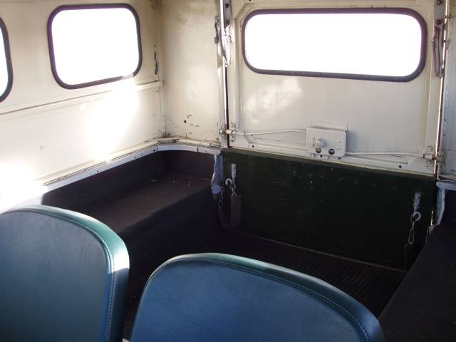 Land Rover 86