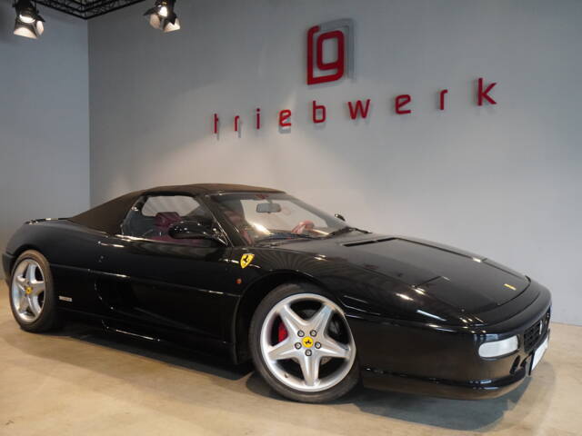 Bild 1/20 von Ferrari F 355 Spider (1998)