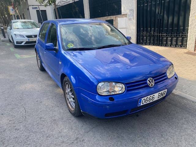 Bild 1/12 von Volkswagen Golf IV 1.8T GTI (2001)