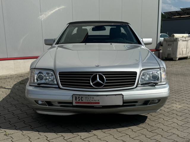 Image 1/22 of Mercedes-Benz SL 320 (1997)