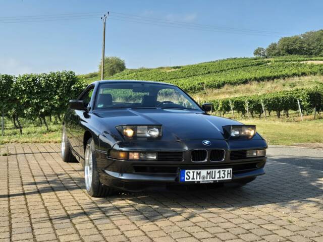 Image 1/9 of BMW 850i (1990)