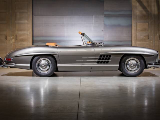 Mercedes-Benz 300 SL Roadster