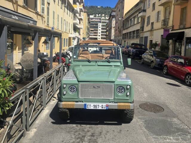 Land Rover Defender 110 300Tdi