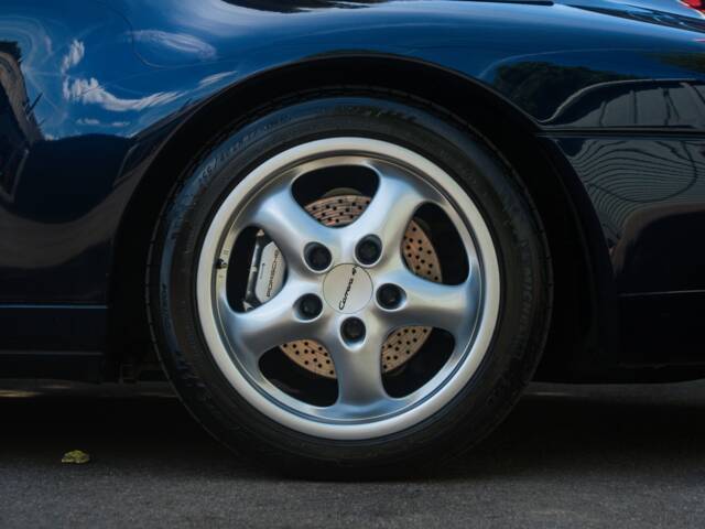 Porsche 911 Carrera 4