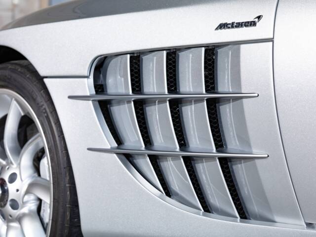 Mercedes-Benz SLR McLaren