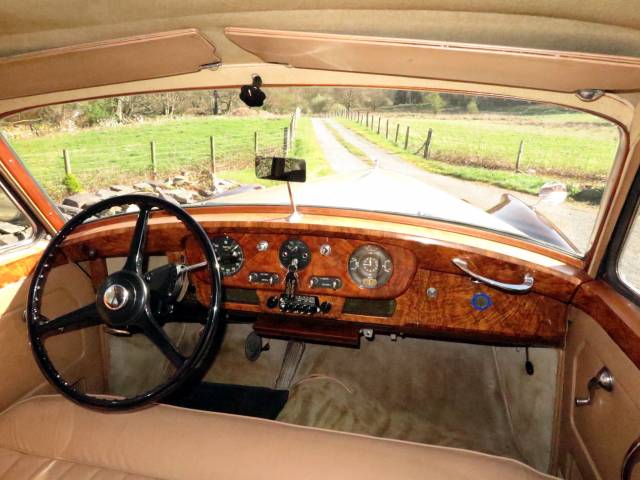 Bentley S 1