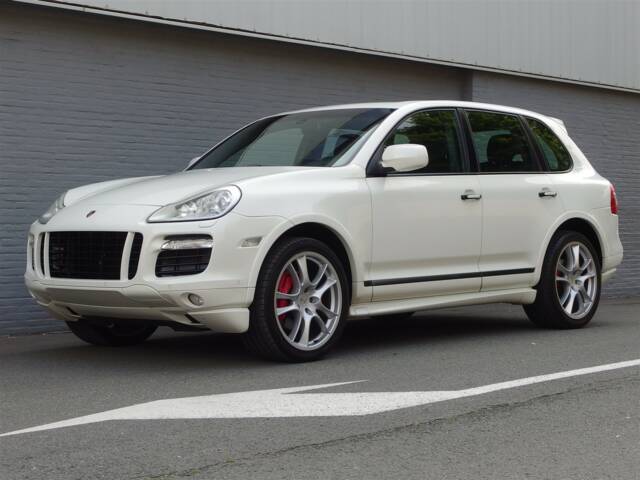 Image 1/99 de Porsche Cayenne GTS (2010)