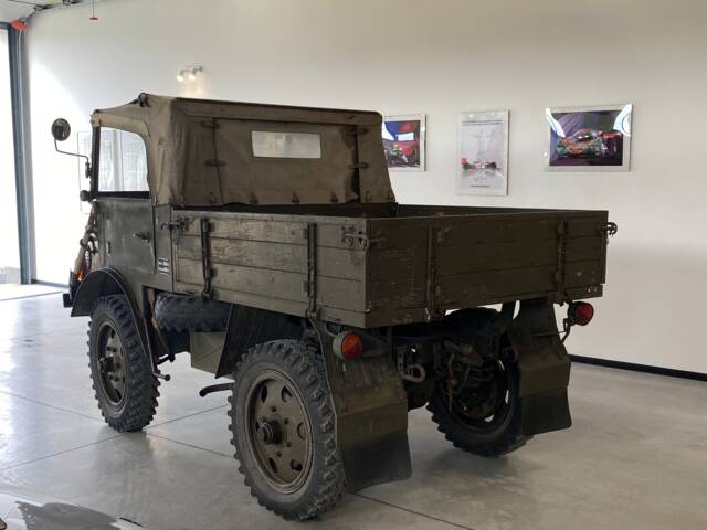 Mercedes-Benz Unimog 2010