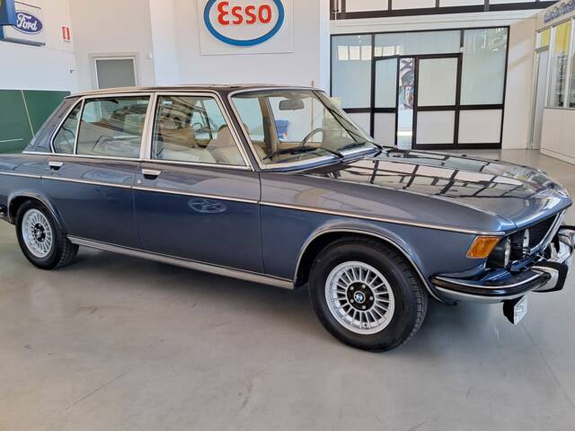BMW 3,3 Li