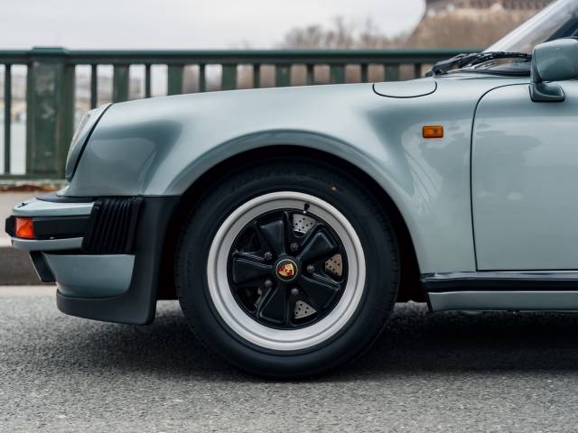 Porsche 911 Turbo 3.3