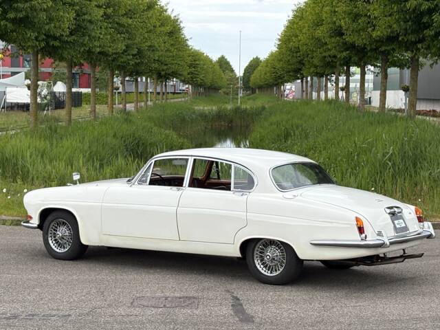 Jaguar Mk X 3.8