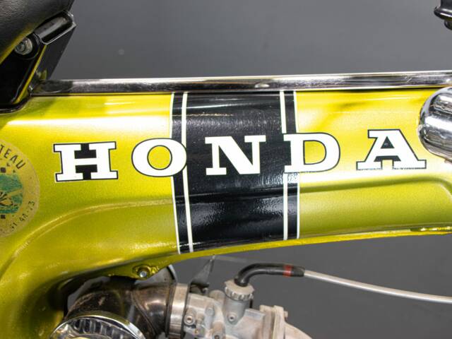 Honda ST 70 Dax