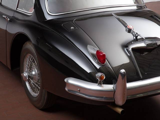 Jaguar XK 150 FHC
