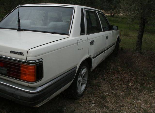 Nissan cedric 1987