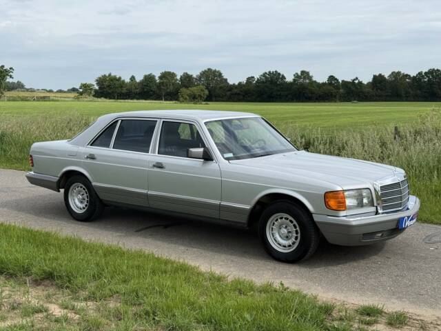 Mercedes-Benz 500 SEL