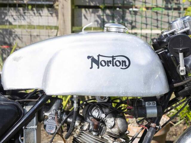 Norton Commando 920