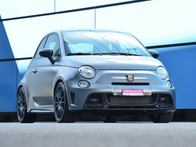 Bild 1/16 von Abarth 695 Biposto (2016)