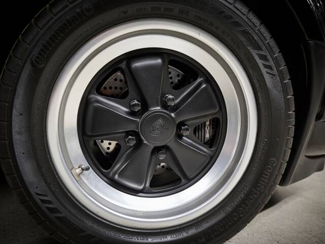 Porsche 911 Turbo 3.3