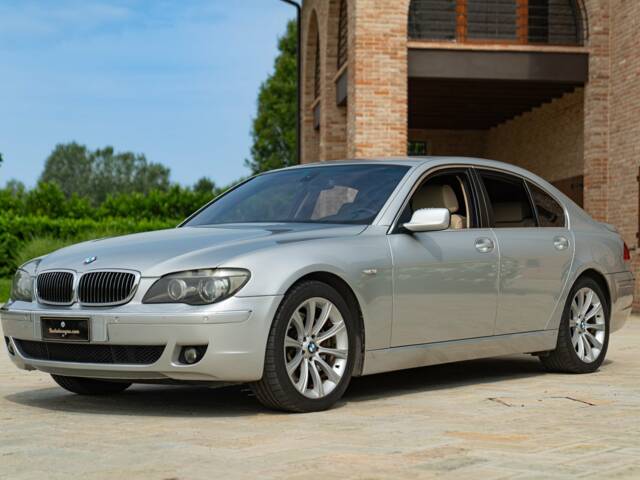 Imagen 1/50 de BMW 745d (2005)
