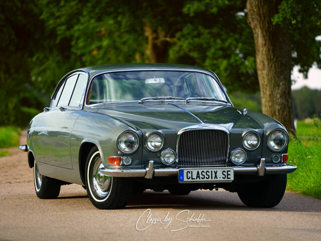 Jaguar Mk X 3.8