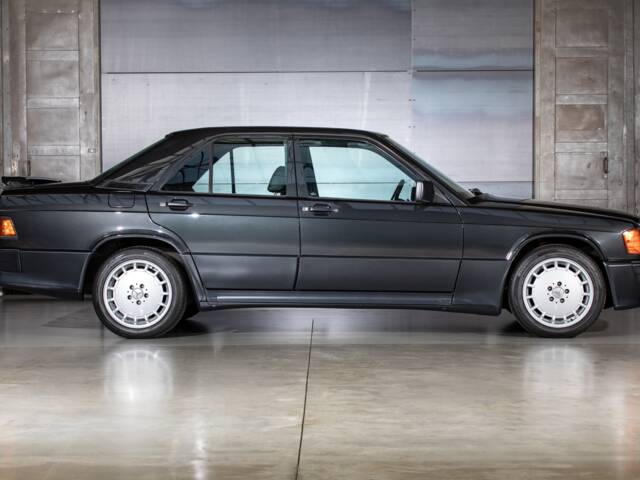 Mercedes-Benz 190 E 2.5-16