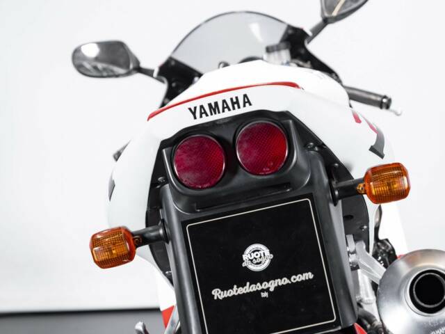 Yamaha YZF 1000 R1