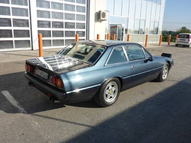 Ferrari 412