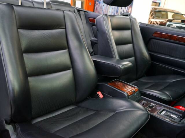 Mercedes-Benz 300 CE-24