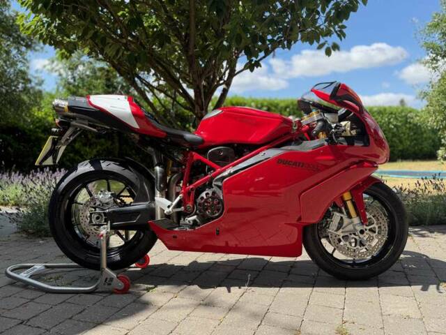 Bild 1/50 von Ducati DUMMY (2007)