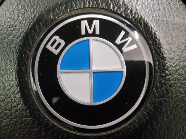 BMW 325i