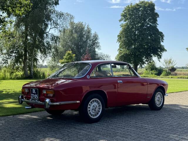 Alfa Romeo 2000 GT Veloce