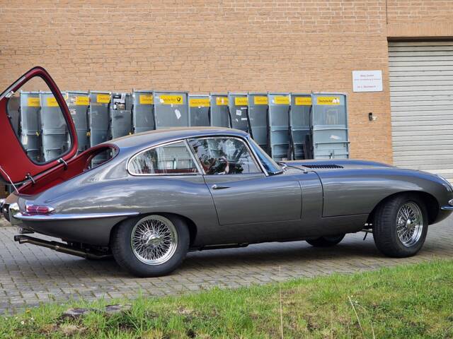 Afbeelding 1/100 van Jaguar E-Type 4.2 (1965)