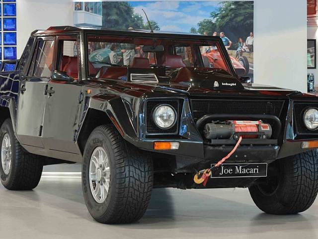 Image 1/17 de Lamborghini LM002 (1990)
