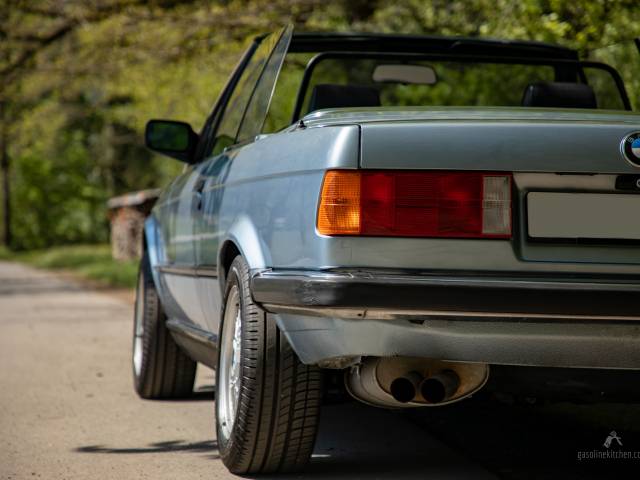 BMW 325i
