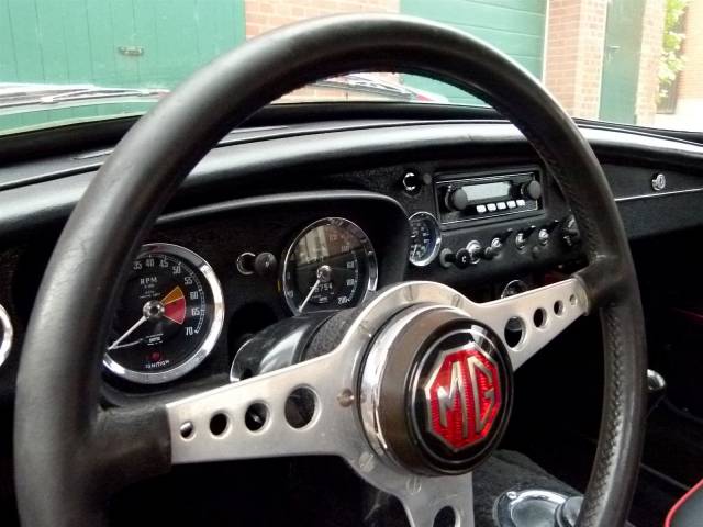 MG MGB GT