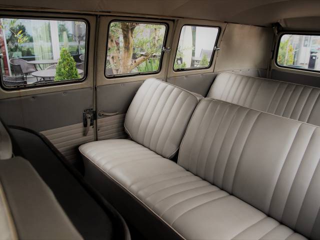 Volkswagen T1 minibus