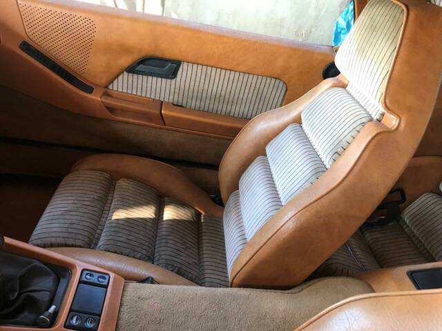 Porsche 928