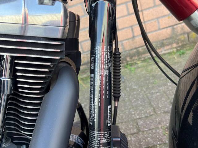 Harley-Davidson FLD Dyna Switchback