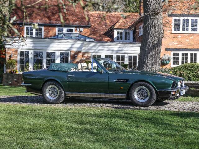 Aston Martin V8 EFi Volante