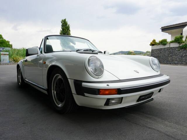 Porsche 911 Carrera 3.2