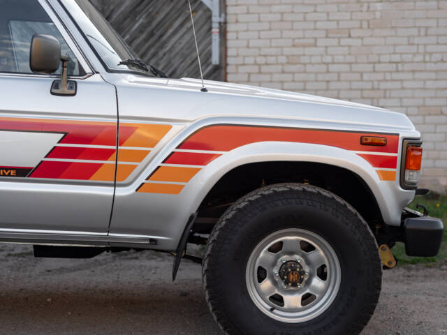Toyota Land Cruiser HJ61 GX